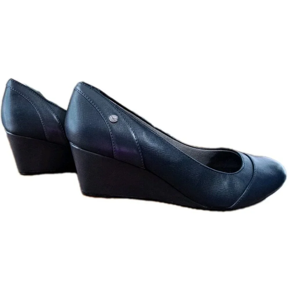 Life Stride Women's 11 Blue Wedge Vegan Leather Pumps New No Box No Tags